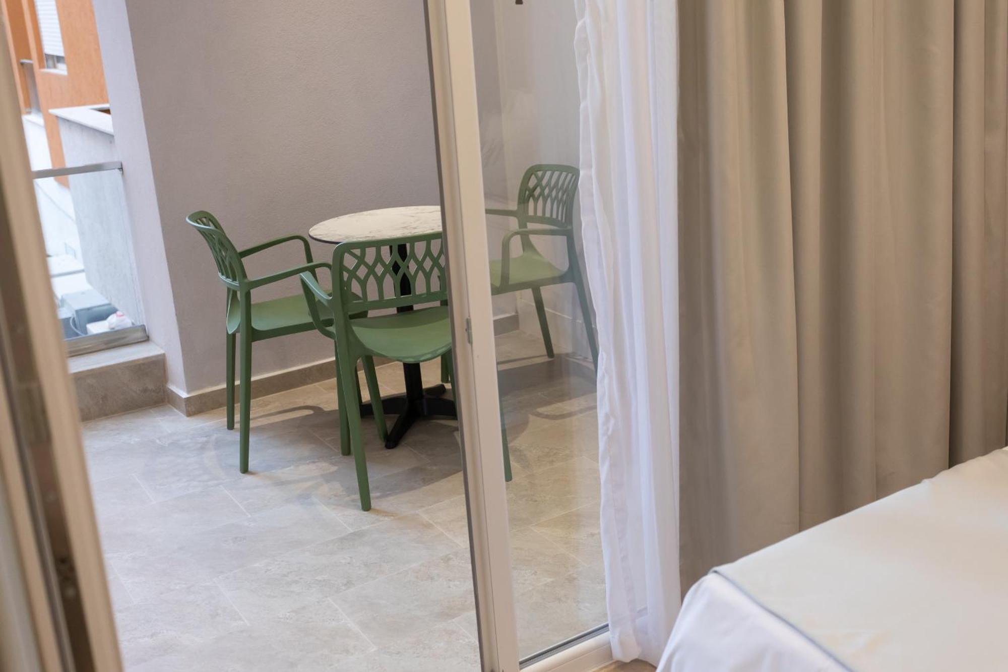 Nayel Hotel Durres Ngoại thất bức ảnh