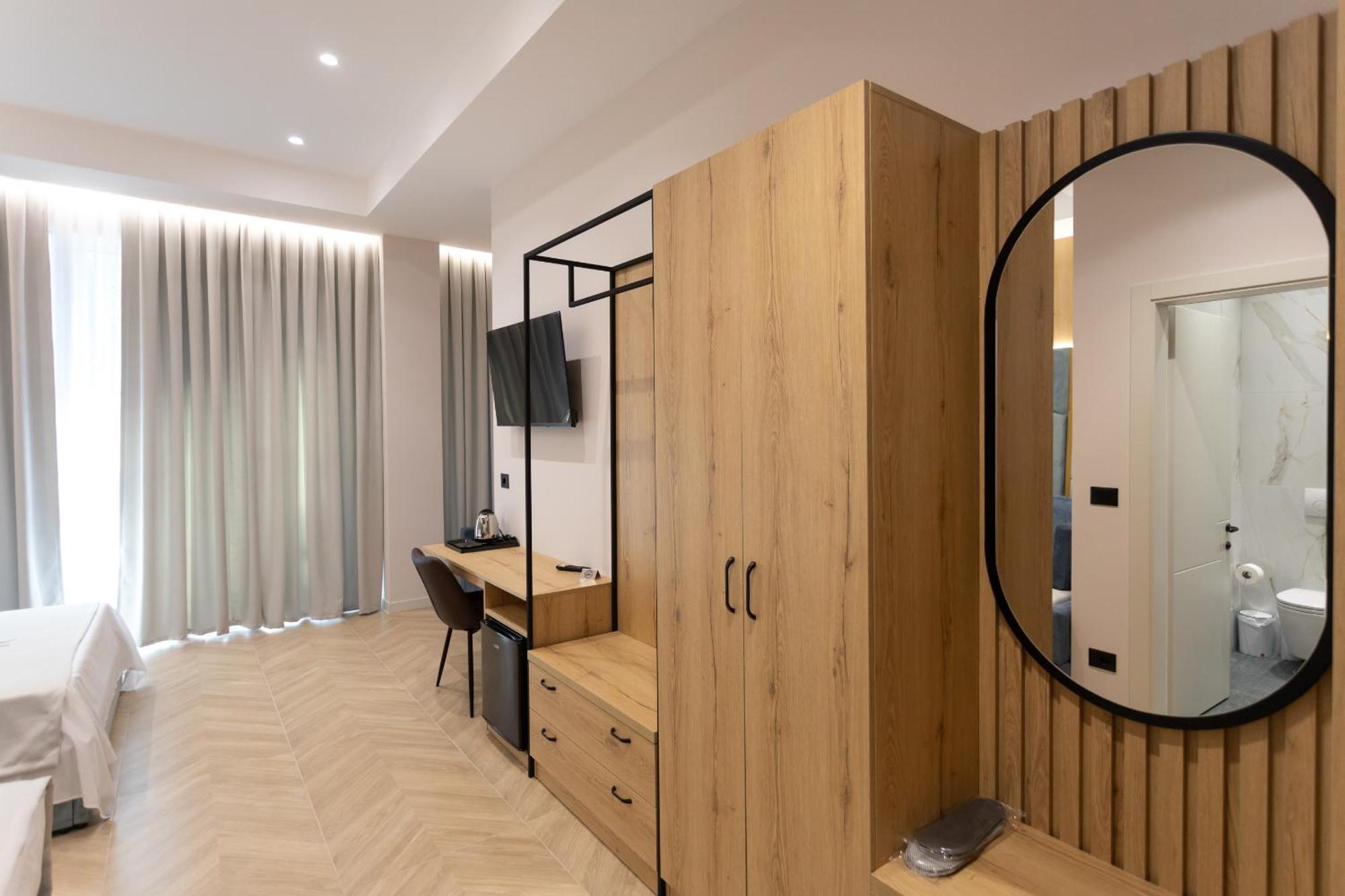 Nayel Hotel Durres Ngoại thất bức ảnh
